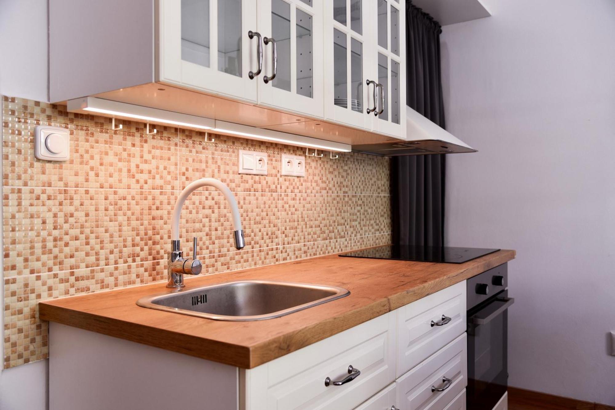 Central Urban Studio - Style Meets Comfort Братислава Экстерьер фото